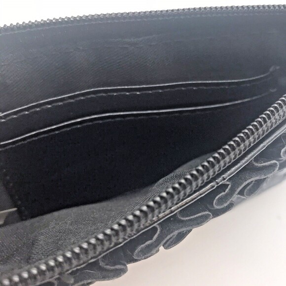 Steve Madden Black Croc Embossed Faux Leather Zip Close Ruffled Wallet Wristlet - Picture 7 of 9